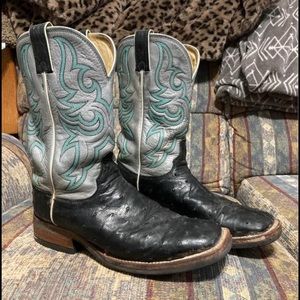Men’s size 8 black ostrich Justin cowboy boots